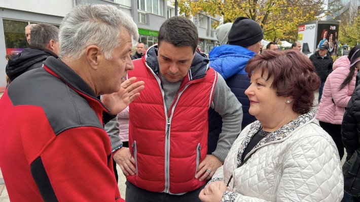 NA STOJNICI V MESTNEM SREDIŠČU S KANDIDATKO ZA PREDSEDNICO REPUBLIKE NATAŠO PIRC MUSAR