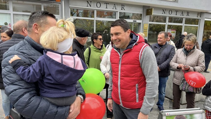 NA STOJNICI V MESTNEM SREDIŠČU S KANDIDATKO ZA PREDSEDNICO REPUBLIKE NATAŠO PIRC MUSAR