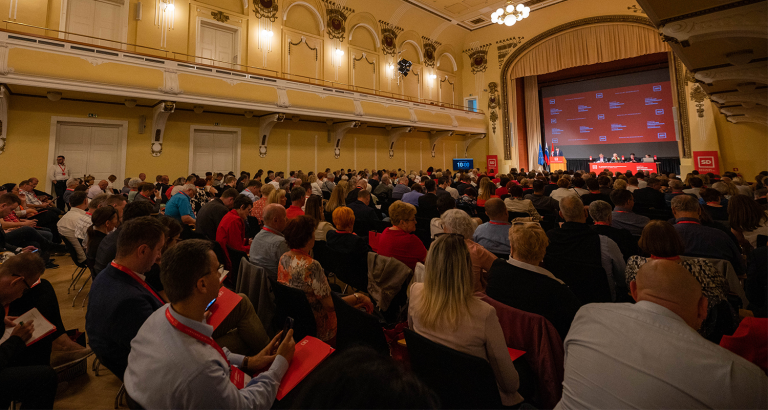 15. KONGRES SOCIALNIH DEMOKRATOV